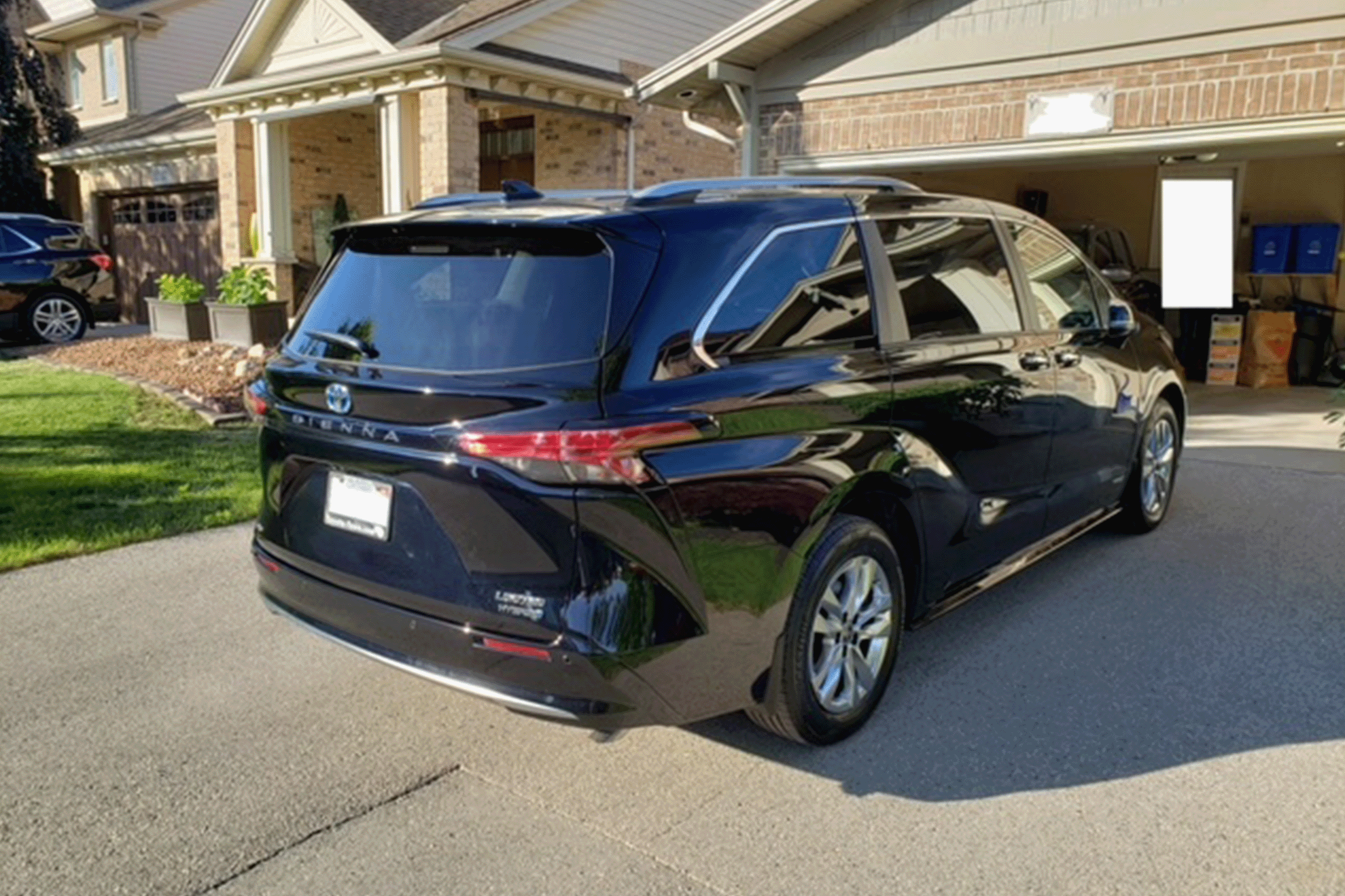 Miami Muscle - 2021 Toyota Sienna